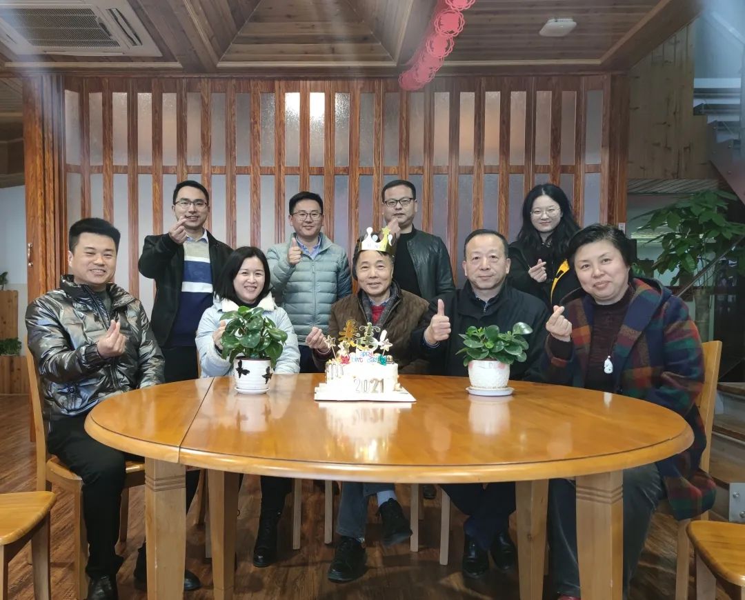 三月份生日会|温情送员工，，，暖意留心间